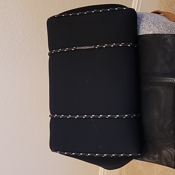 State of Escape, Escape Tote Bag - Picture 7 of 10